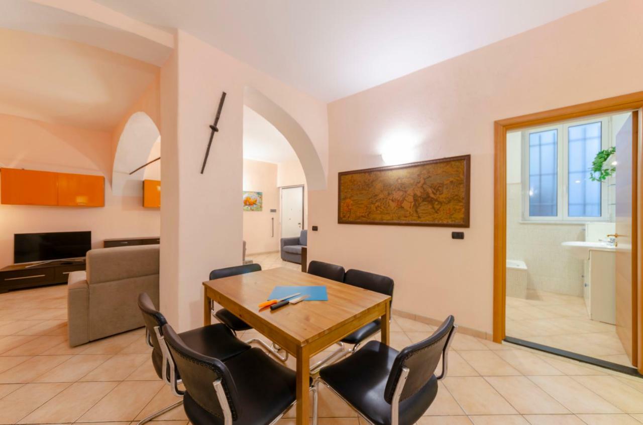 Ferienwohnung Joivy Warm Family Apt Near Porto Antico Genua Exterior foto